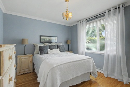 Bedroom - 1825 Rue De Bedford, Saint-Bruno-De-Montarville, QC - Indoor Photo Showing Bedroom