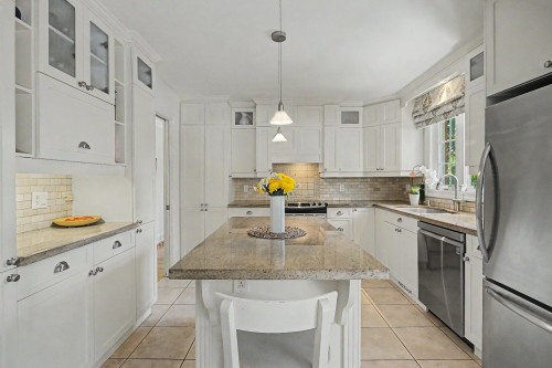 Kitchen - 1825 Rue De Bedford, Saint-Bruno-De-Montarville, QC - Indoor Photo Showing Kitchen With Upgraded Kitchen