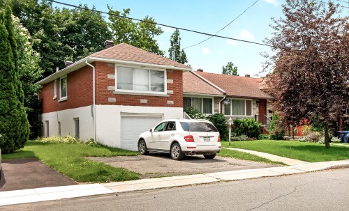 5568 Av. Lyndale  Côte-Saint-Luc, QC H4V 2L5