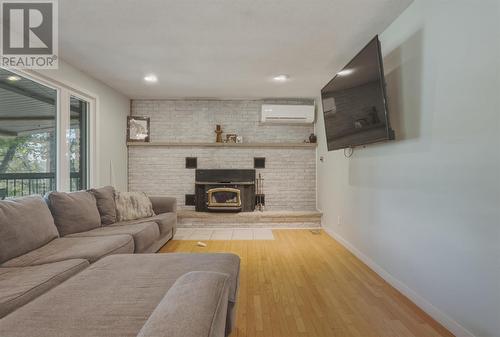 9 Cameron Rd, Heyden, ON 