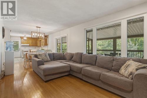 9 Cameron Rd, Heyden, ON 