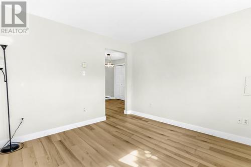 16 Grandy Crescent, Mount Pearl, NL 