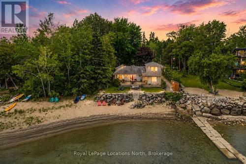 2222 SHORE LANE  Wasaga Beach, ON L9Z 2X7