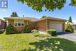 208 MARGARET STREET Midland, ON L4R 4Y1