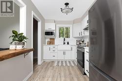 Main floor kitchen - beautifully updated - 