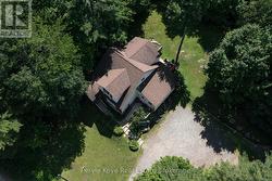 Fenced yard. Room to play, relax or roam - 