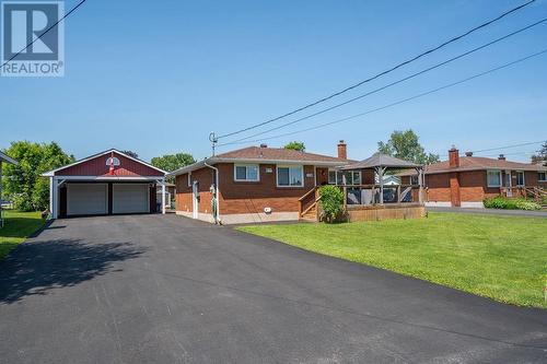 338 Sydenham RD  Sault Ste. Marie, ON P6C 2X7