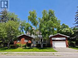 275 PARKVIEW AVENUE Toronto, ON M2N 3Z3
