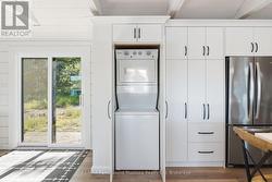 Laundry main floor - 