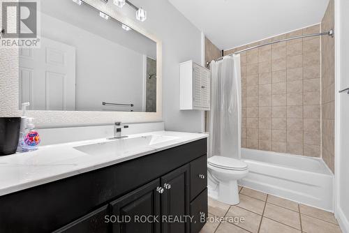 3 pc main bath renovated 2021 - 191 Yoho Drive, Ottawa, ON 