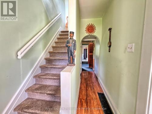 14 County Rd 2 Road, Otonabee-South Monaghan, ON - Indoor Photo Showing Other Room