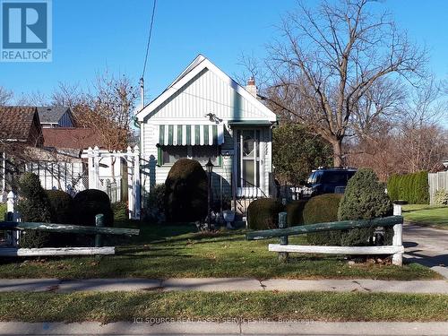 1026 YORK STREET  London East, ON N5W 2T5