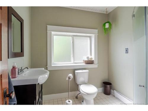 2 Central St, Doaktown, NB 