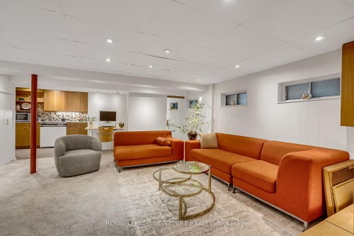 55 Hemford Crescent, Toronto, ON 