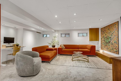 55 Hemford Crescent, Toronto, ON 