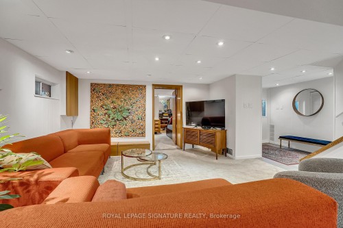 55 Hemford Crescent, Toronto, ON 