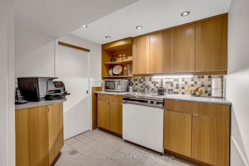 55 Hemford Crescent, Toronto, ON 