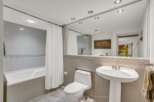 55 Hemford Crescent, Toronto, ON 