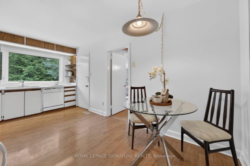 11 Regency Square, Toronto, ON - Indoor Photo Showing Dining Room