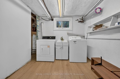 11 Regency Square, Toronto, ON - Indoor Photo Showing Laundry Room