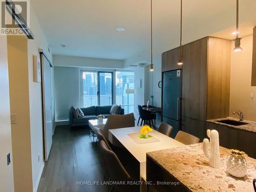 1905 - 1 Bloor St E, Toronto, ON 