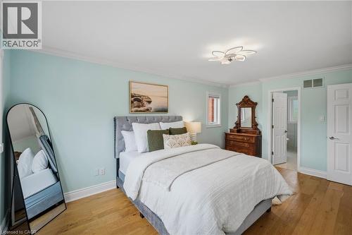 6144 Tenth Line W, Mississauga, ON - Indoor Photo Showing Bedroom