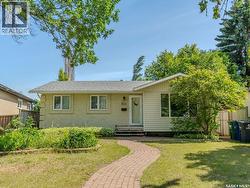 241 Laurentian DRIVE  Saskatoon, SK S7H 4R8