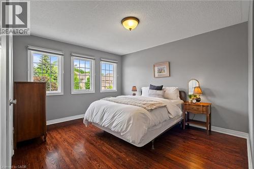 6872 Round Leaf Court, Mississauga, ON - Indoor Photo Showing Bedroom