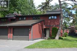 16 - 280 MCCLELLAN ROAD Ottawa, ON K2H 8P8