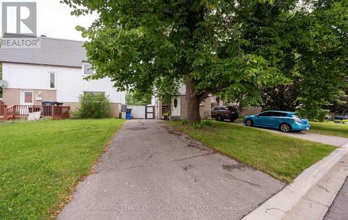 7 HILLPARK TRAIL  Brampton, ON L6S 1R1
