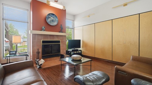 Salon - 1020 144E Rue, Saint-Georges, QC - Indoor Photo Showing Living Room With Fireplace