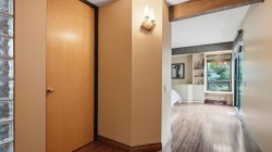 Interior - 
