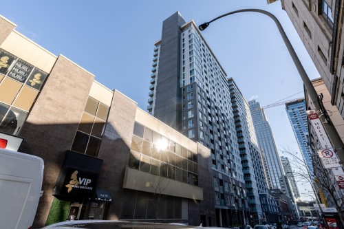 Front of Structure - 204-1239 Rue Drummond, Montréal (Ville-Marie), QC 