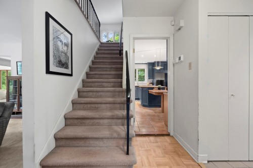 Escalier - 24 Rue Westwood, Hudson, QC - Indoor Photo Showing Other Room