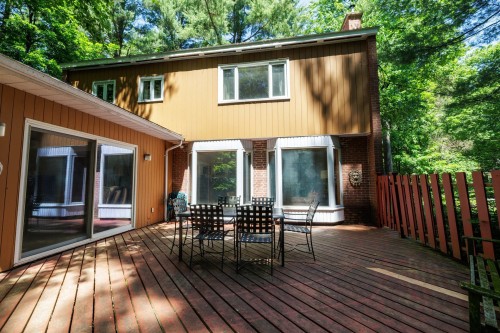 Face arrière - 24 Rue Westwood, Hudson, QC - Outdoor With Deck Patio Veranda