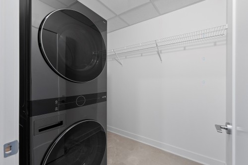 Salle de lavage - 507-138 Rue Léo-Major, Sainte-Anne-De-Bellevue, QC - Indoor Photo Showing Laundry Room