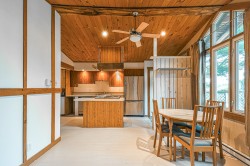 29 Ch. de la Vallée-Bleue  Val-David, QC J0T 2N0