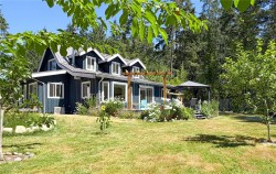 680 Little Blvd Gabriola Island, BC V0R 1X3
