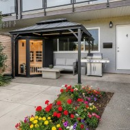 #4-740 Wilson St Victoria, BC V9A 3H2