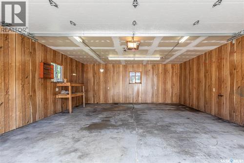 17 Blue Sage Drive, Moose Jaw, SK - Indoor Photo Showing Garage