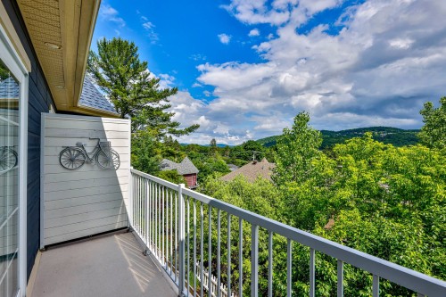 Balcon - 15 Av. Des Érables, Saint-Sauveur, QC 