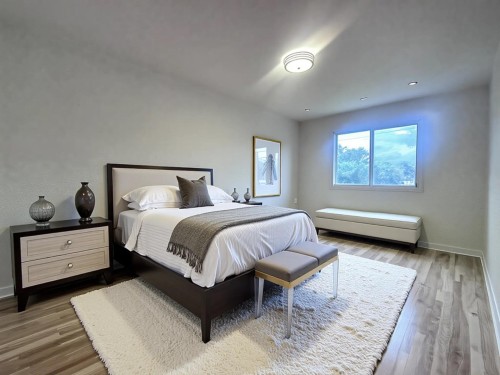 Chambre à coucher - 8120 Rue Comtois, Montréal (Saint-Léonard), QC - Indoor Photo Showing Bedroom