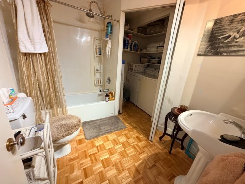 Bathroom - 157  - 159 Rue Notre-Dame, L'Assomption, QC - Indoor Photo Showing Bathroom