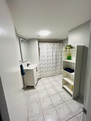 Salle de bains - 157  - 159 Rue Notre-Dame, L'Assomption, QC 