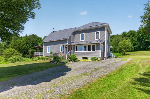 Front of Structure - 101 Ch. Soles, Lac-Brome, QC - Outdoor