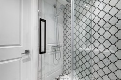 Master Bathroom - 
