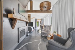 Salon - 