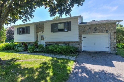 3256 Rue Cherrier  Montréal (L'Île-Bizard/Sainte-Geneviève), QC H9C 1E2