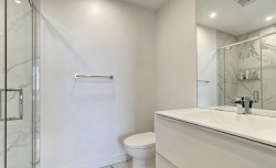 Salle de bains attenante à la CCP - 