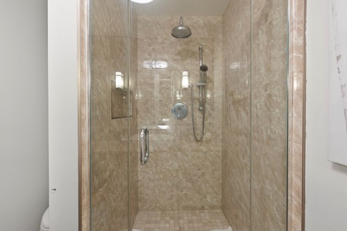 Salle de bains - 114 Rue Kimpton, Rigaud, QC 